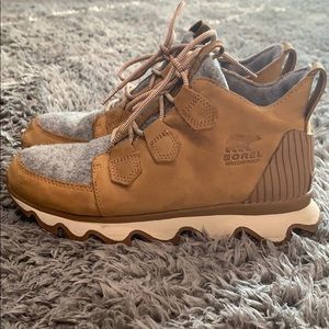 SOREL Boots Kinetic Caribou Camel 7.5